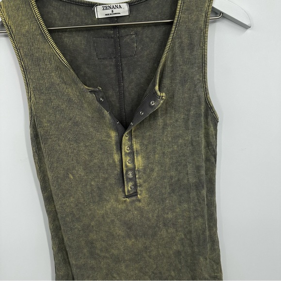 Zenana Acid Wash Button Up Tank Top Size Small Boho - Picture 2 of 7